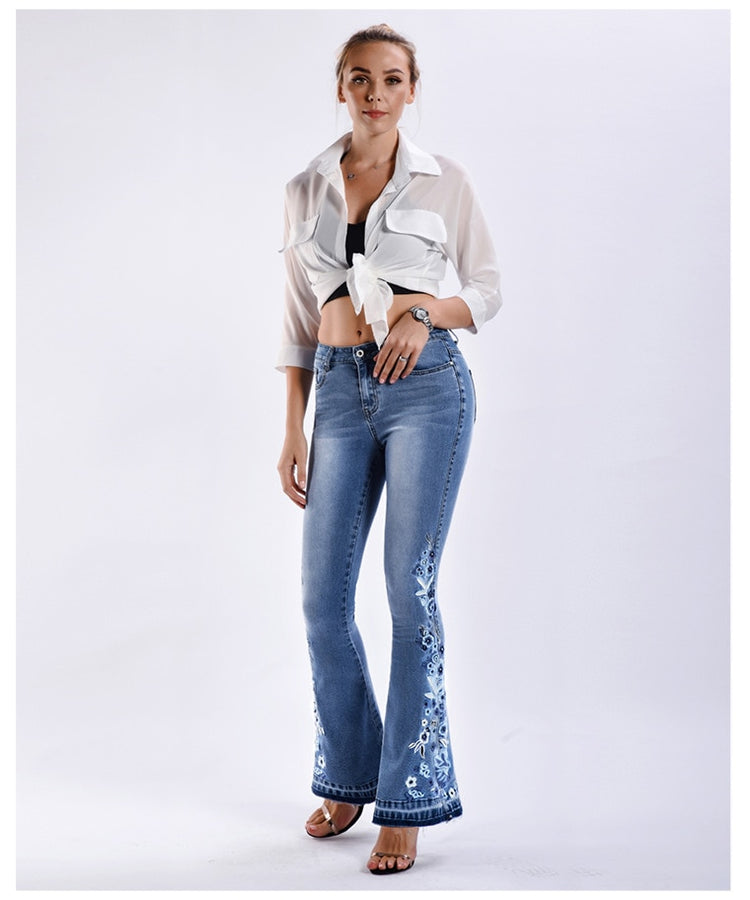Women's Embroidered Stretch Flare Jeans - dealod